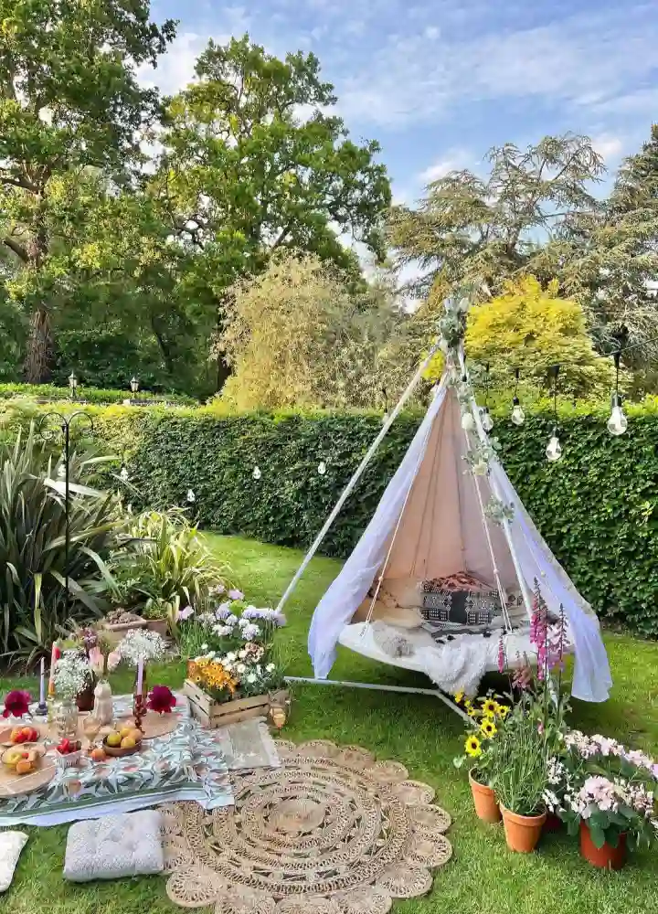 تزئین آلاچیق ارزان حیاط