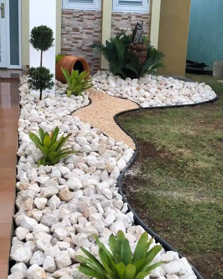 تزئین ارزان کف حیاط