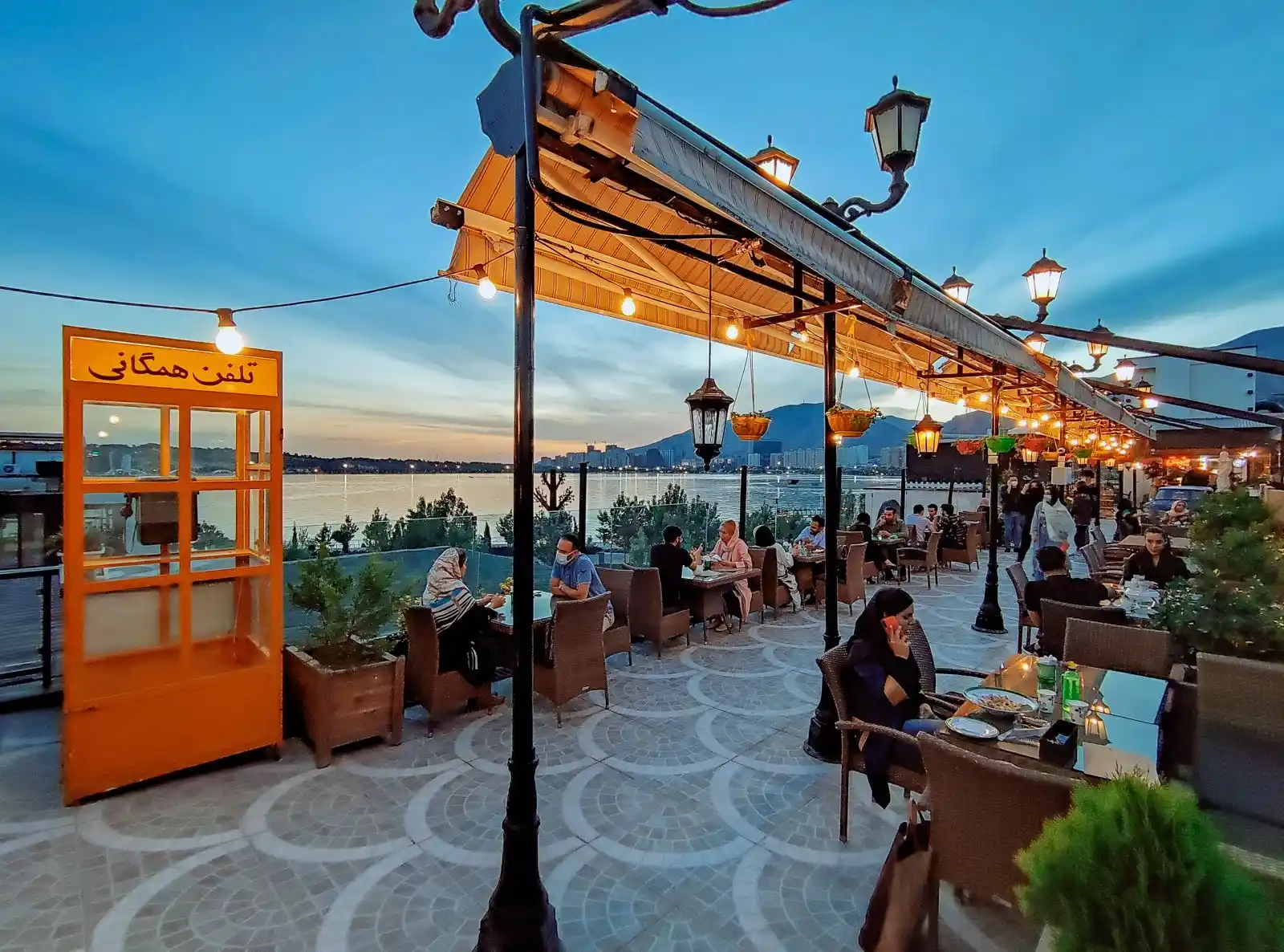 اجرای روف گاردن در شرق تهران با نازلترین هزینه ها + (طراحی اقتصادی روف گاردن)