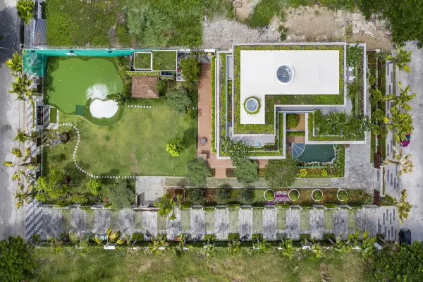 طراحی مینیمال و ساده باغ